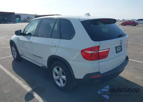 2010 BMW X5 xDrive30I z USA, uszkodzony, nr VIN 5UXFE4C53AL380377